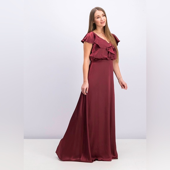 BNWT Floor Length Gown - Picture 3 of 9